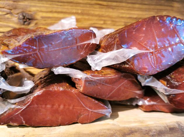 Specksorten | Leitner Speck &amp; Spezialitäten vom Metzger in Maurach am ...