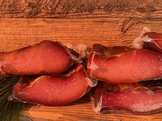 Specksorten | Leitner Speck &amp; Spezialitäten vom Metzger in Maurach am ...