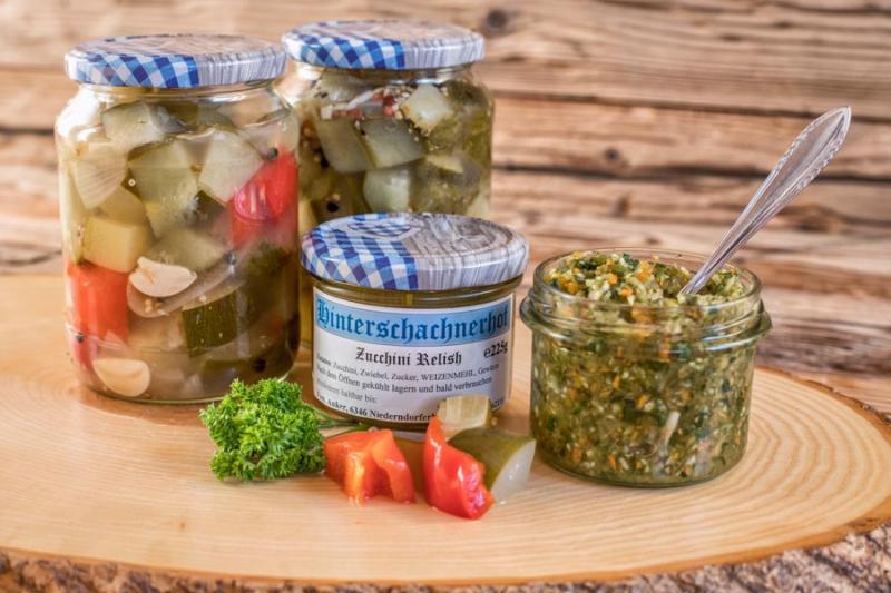 Wurzelgemüse, Eingelegtes Süß-Sauer und Zucchini Relish | Offlineshop ...