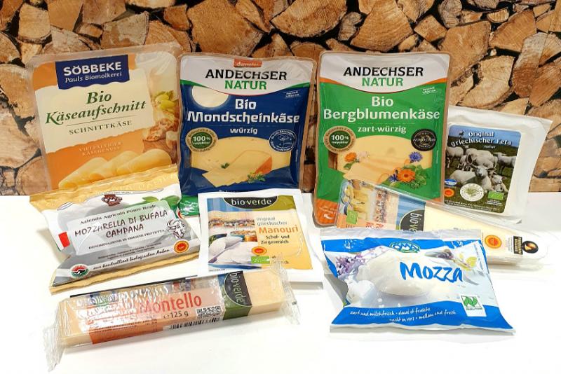 Kuh-Schaf-Ziegenmilchkäse und veganer Käse in verschiedenen Sorten ...