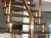 Geländer & Treppe mit echtem Gold vergoldet