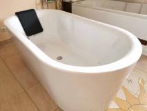 Holter Bad Lanzarote Badewanne F Acryl oval, freistehend