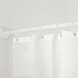 Wasserabweisender Vorhang zur Abgrenzung des Duschbereichs.